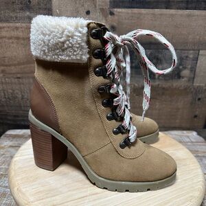 Crevo Joan Boots Women’s 7.5 Tan Suede Leather Shearling Block Heel CW1248-230